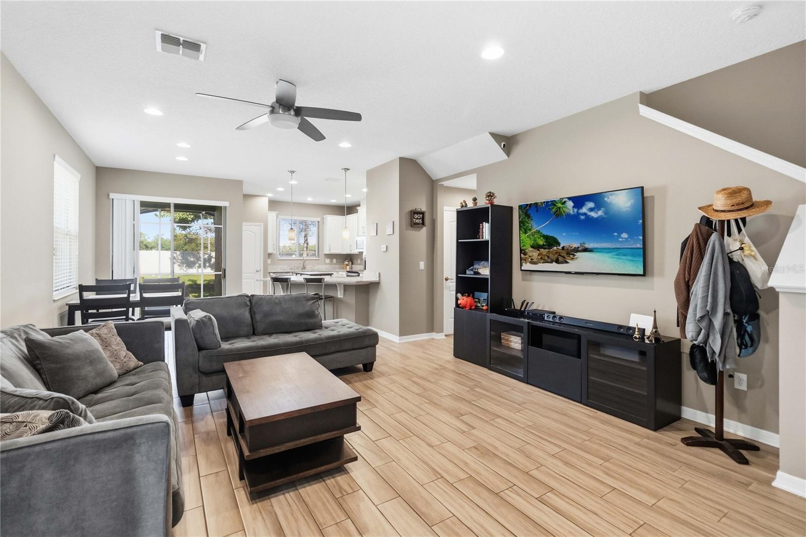 2618 WHITE ISLE LANE