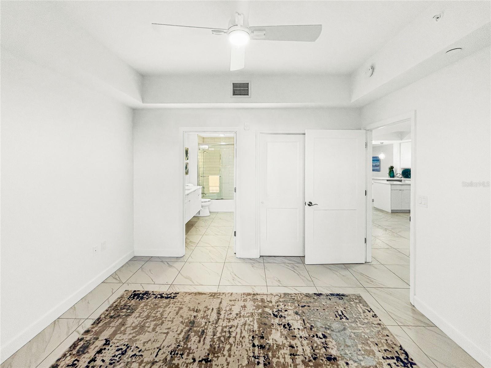 DOLPHIN HARBOUR CONDO - Residential Lease