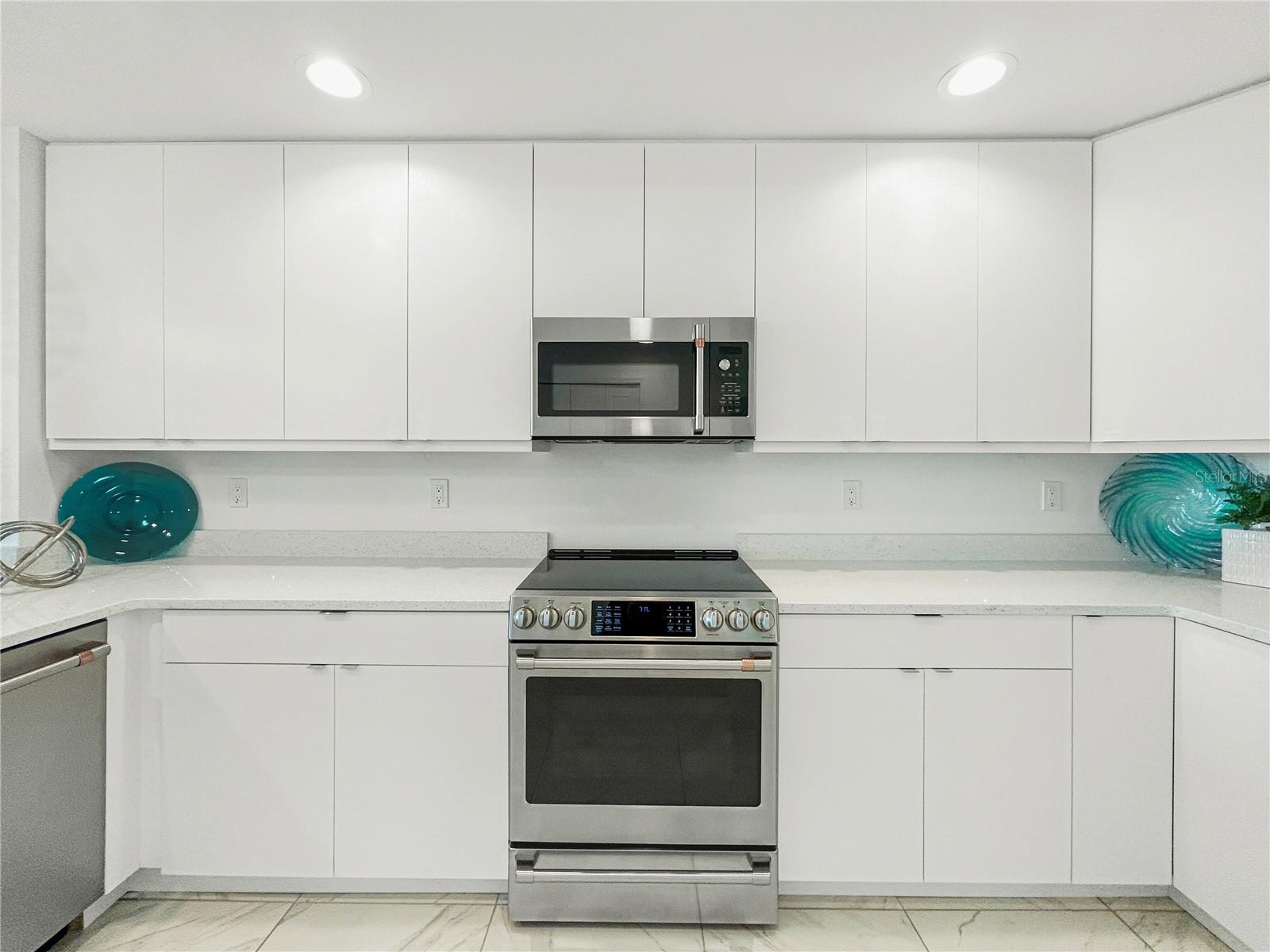 DOLPHIN HARBOUR CONDO - Residential Lease