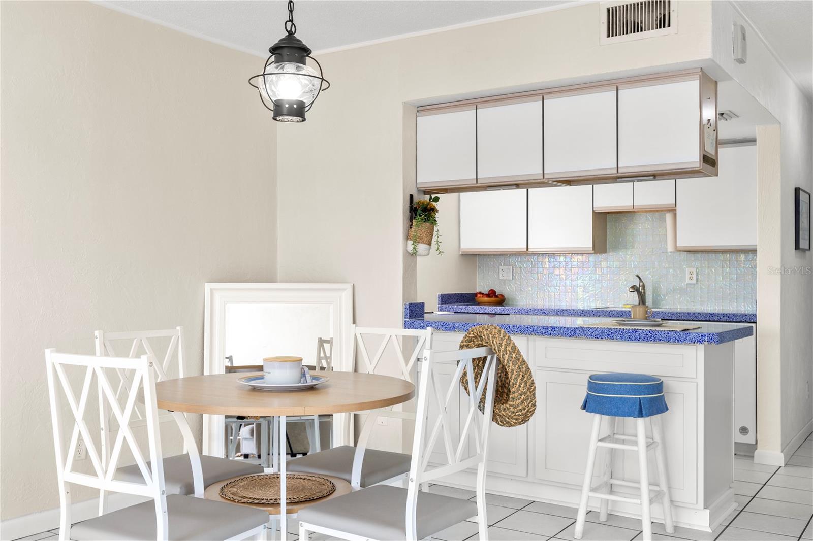 OCEAN PALM VILLAS 01 - Residential