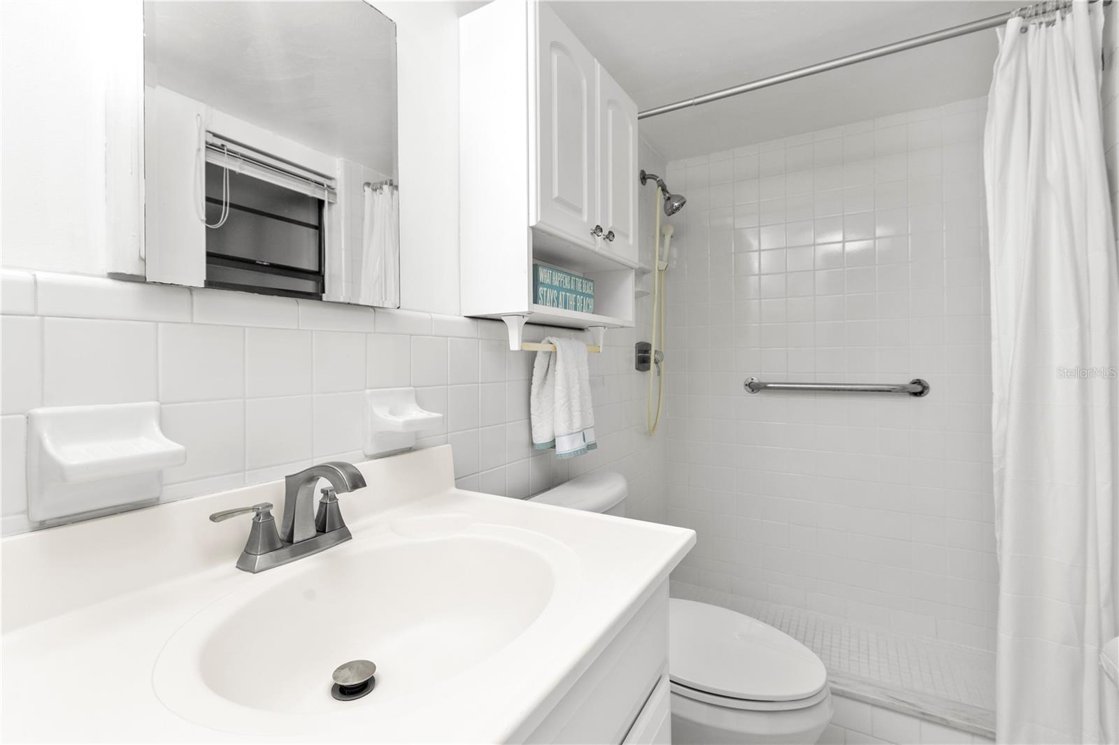 OCEAN PALM VILLAS 01 - Residential