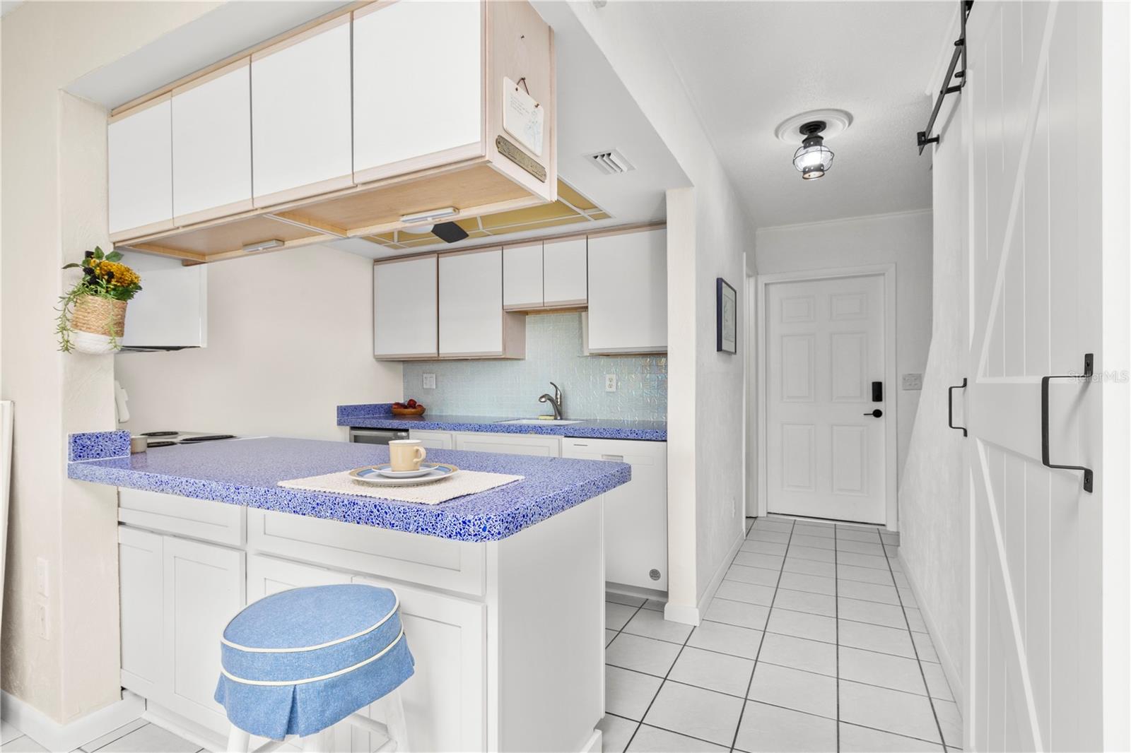 OCEAN PALM VILLAS 01 - Residential