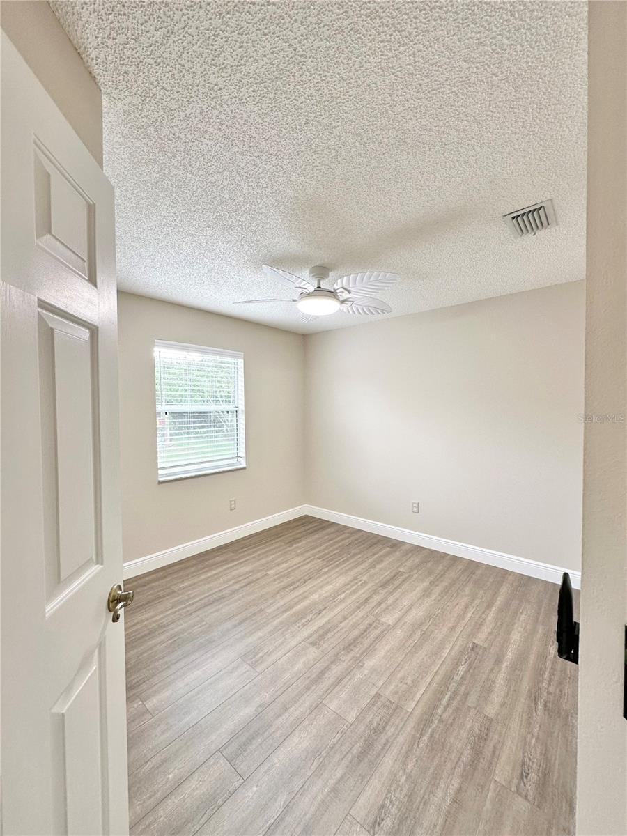 LADY LAKE ORANGE BLOSSOM GARDENS UNIT 19 - Residential Lease