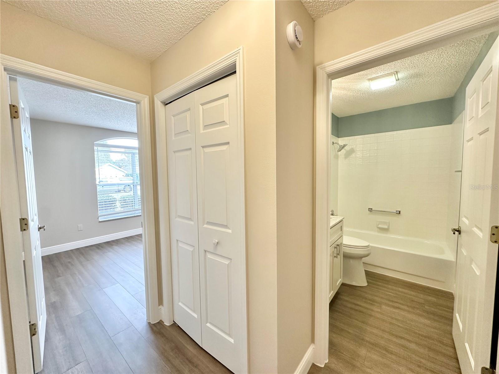 LADY LAKE ORANGE BLOSSOM GARDENS UNIT 19 - Residential Lease