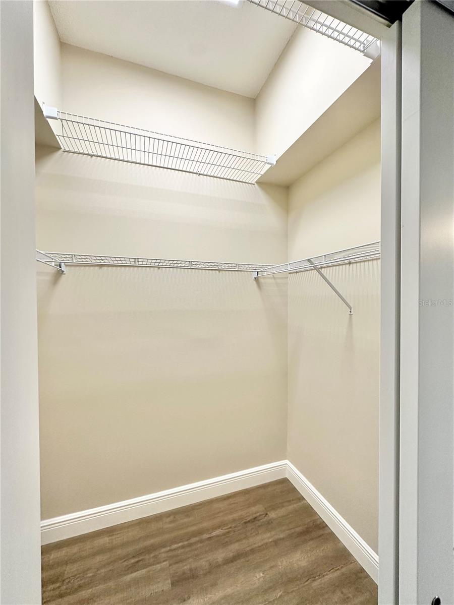 LADY LAKE ORANGE BLOSSOM GARDENS UNIT 19 - Residential Lease