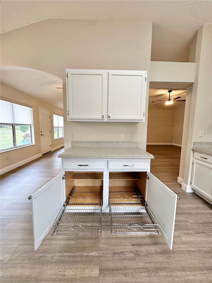 LADY LAKE ORANGE BLOSSOM GARDENS UNIT 19 - Residential Lease