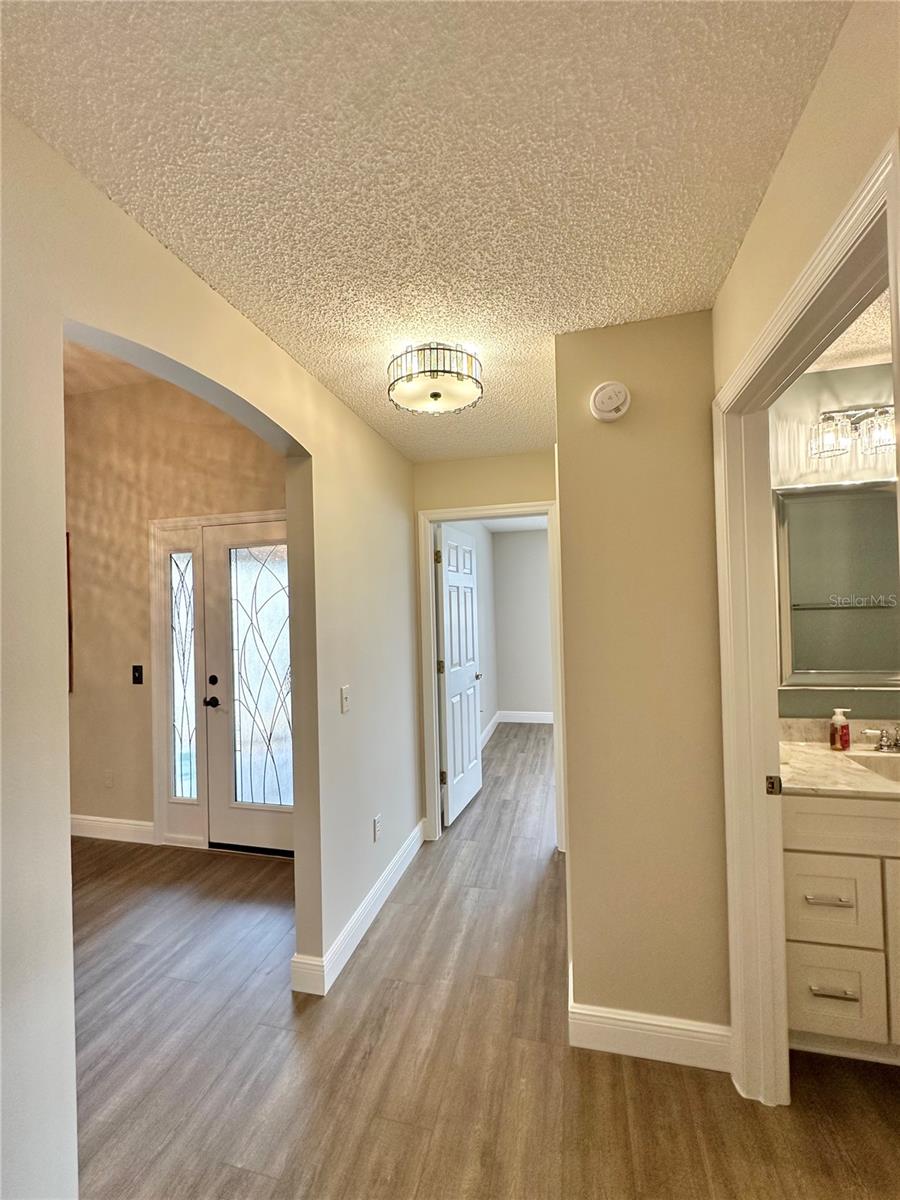 LADY LAKE ORANGE BLOSSOM GARDENS UNIT 19 - Residential Lease