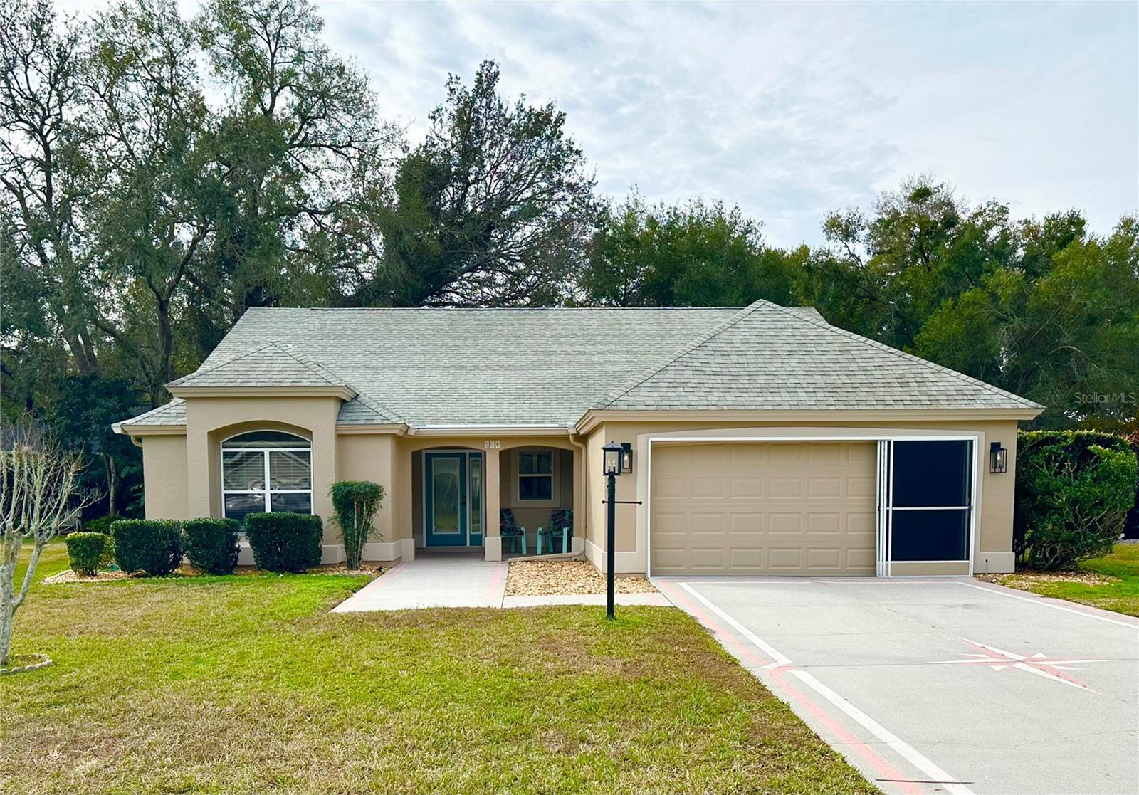 LADY LAKE ORANGE BLOSSOM GARDENS UNIT 19 - Residential Lease