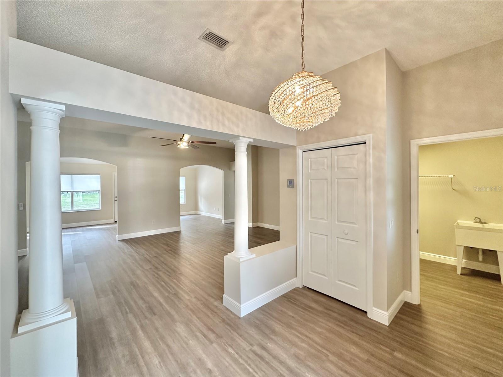 LADY LAKE ORANGE BLOSSOM GARDENS UNIT 19 - Residential Lease