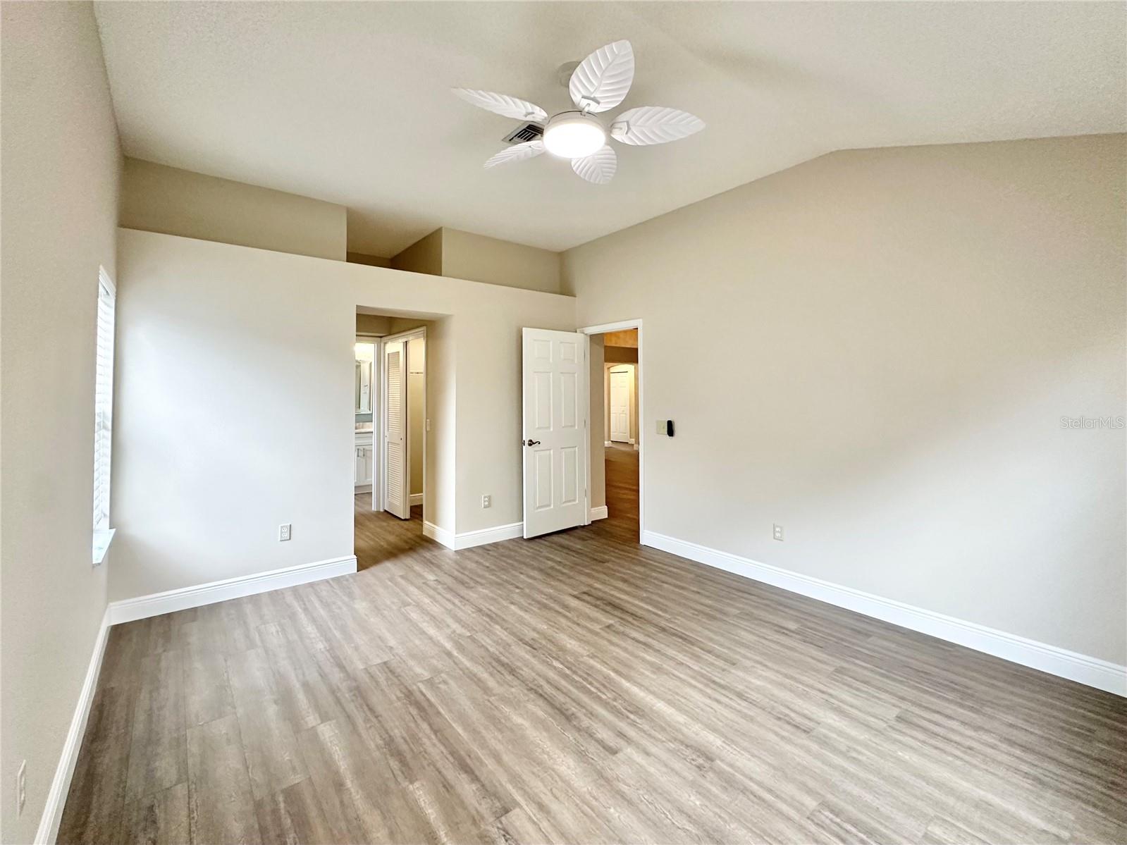 LADY LAKE ORANGE BLOSSOM GARDENS UNIT 19 - Residential Lease