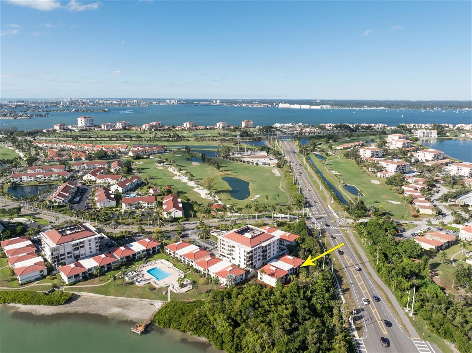 BAHIA DEL MAR I - Residential