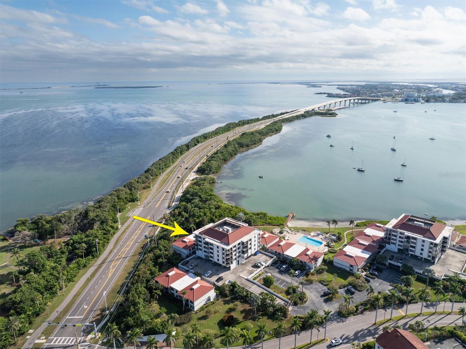 BAHIA DEL MAR I - Residential