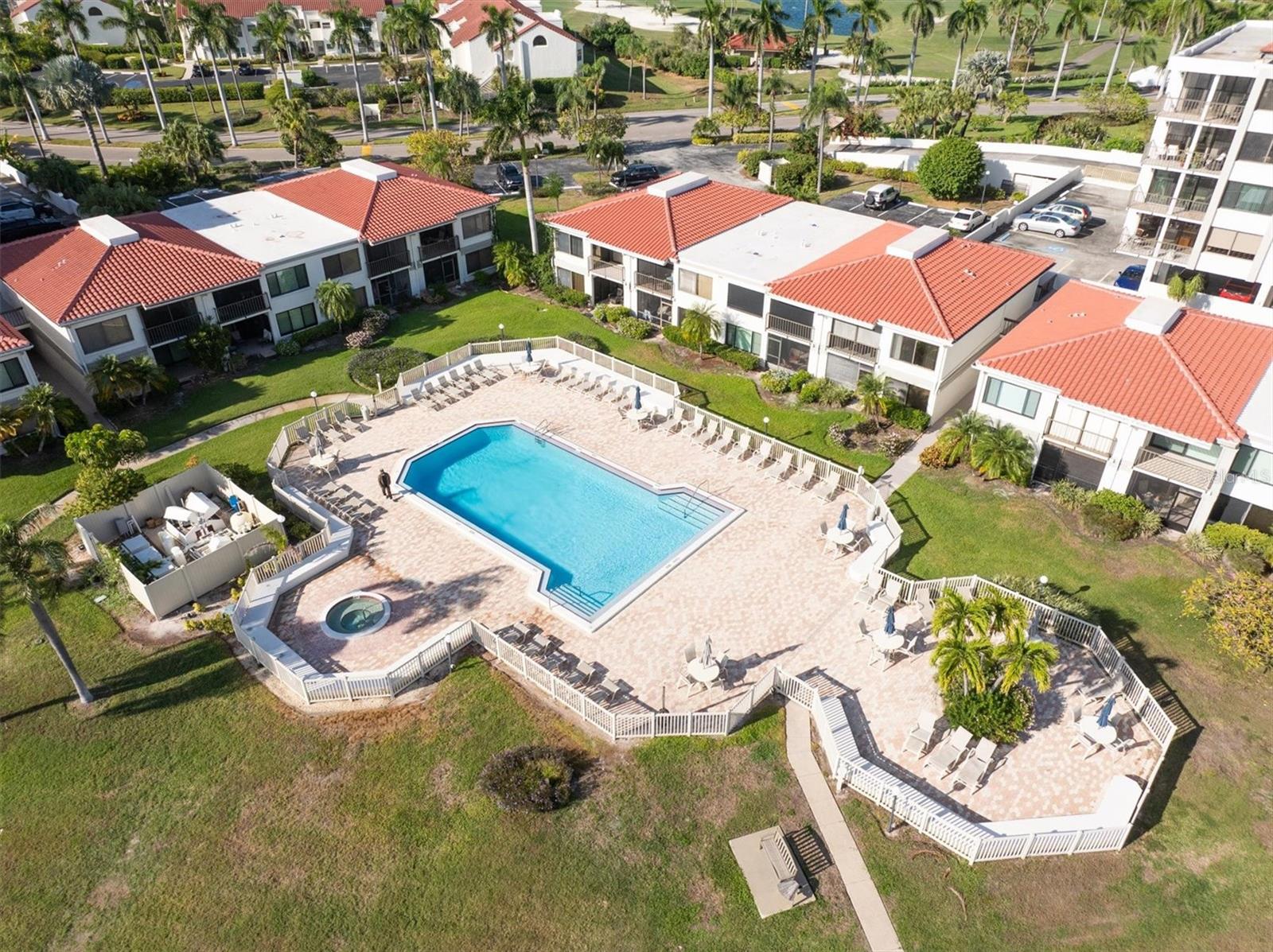 BAHIA DEL MAR I - Residential