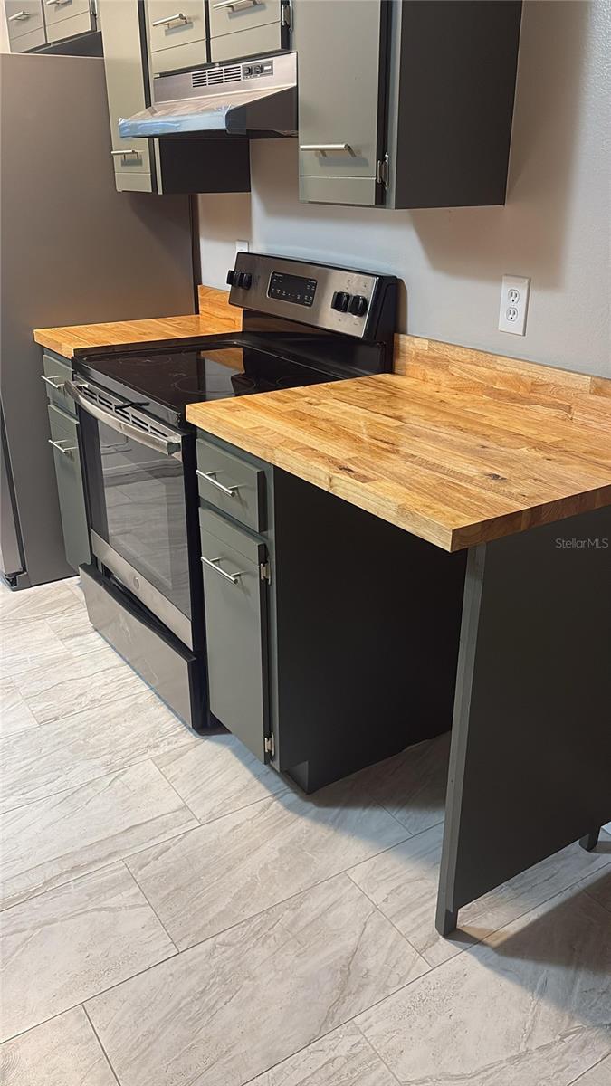 DELTONA LAKES UNIT 12 - Residential