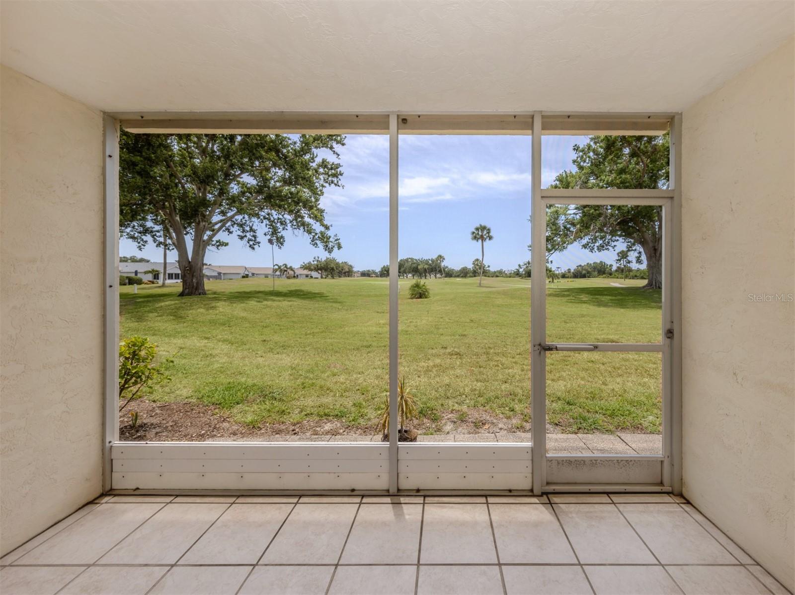 758 VILLAGE CIRCLE 106