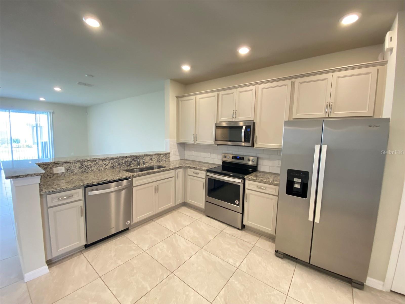 3912 PLAINVIEW DRIVE