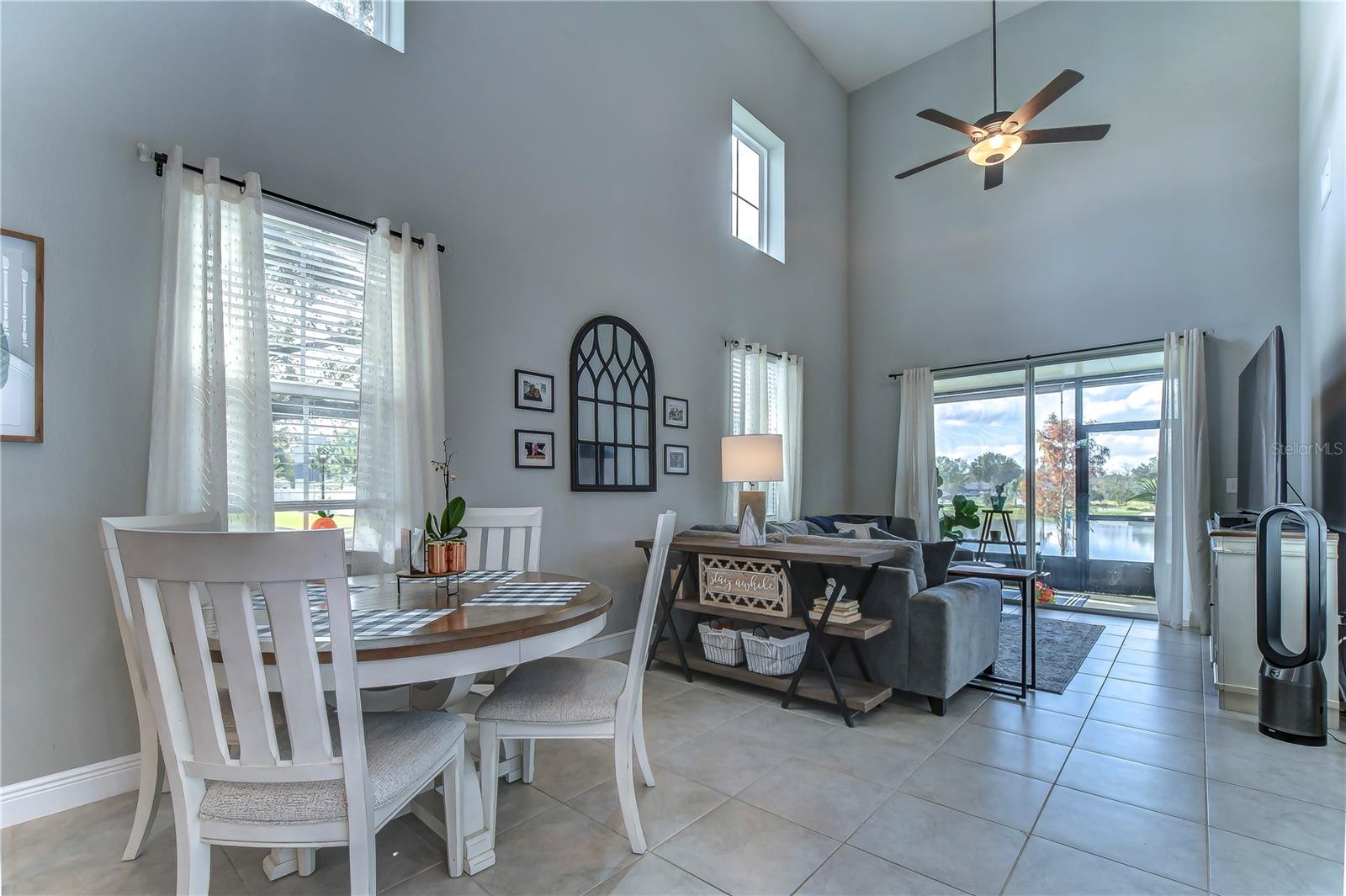 TIMBERS/WILLIAMS LNDG TWNHMS - Residential Lease