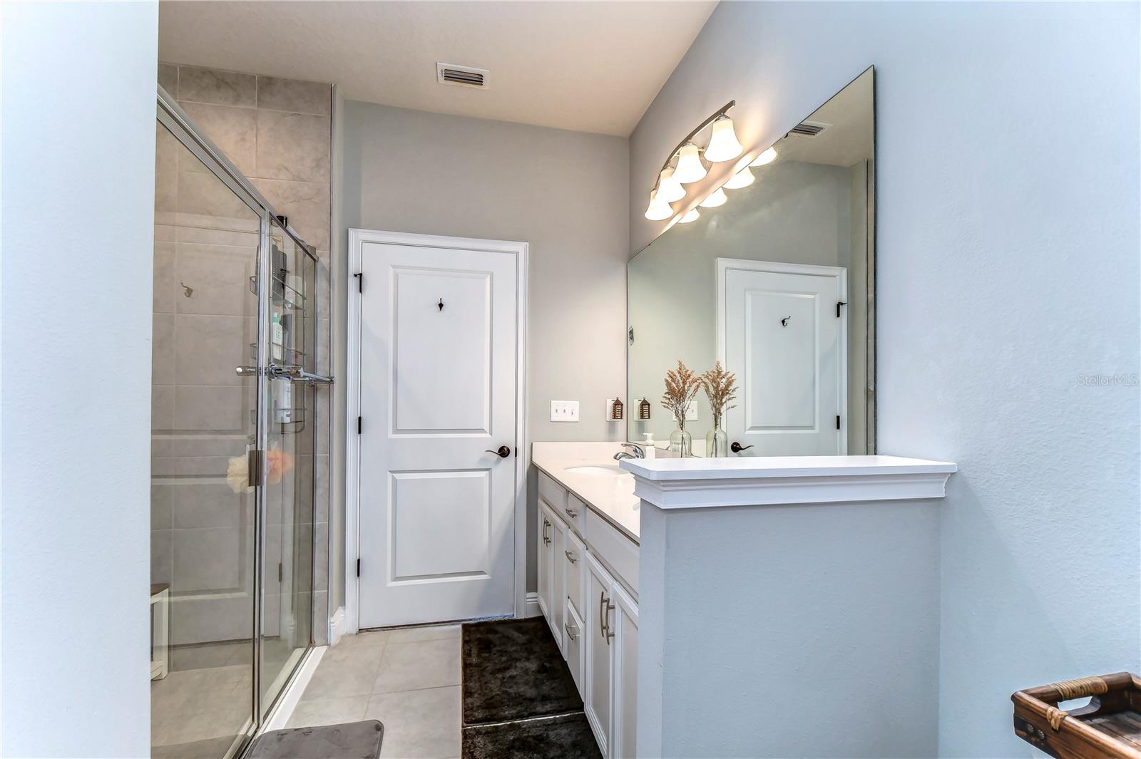 TIMBERS/WILLIAMS LNDG TWNHMS - Residential Lease