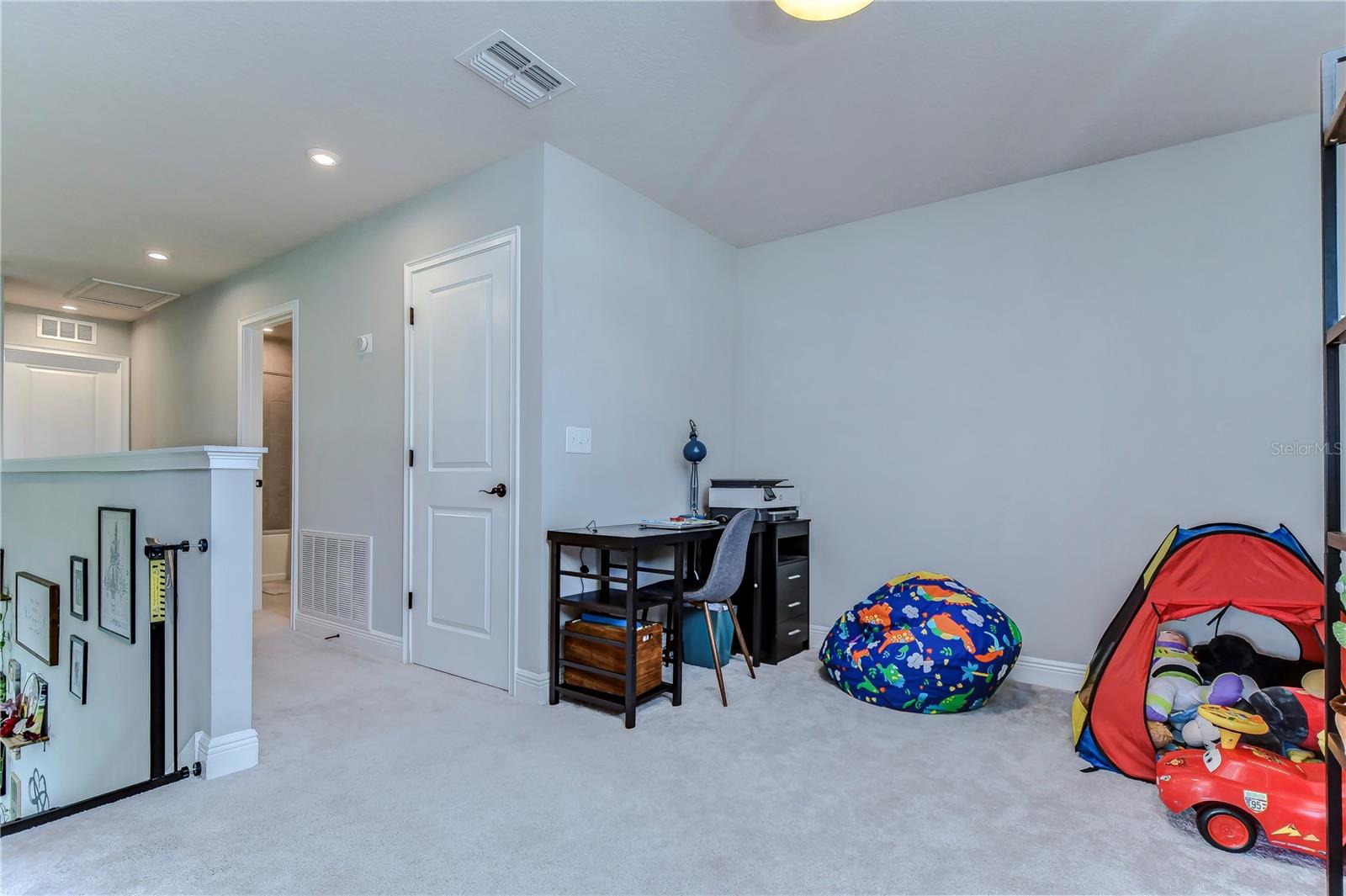 TIMBERS/WILLIAMS LNDG TWNHMS - Residential Lease