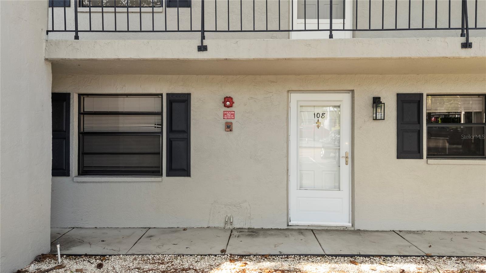 101 LAKE AVENUE NE 108
