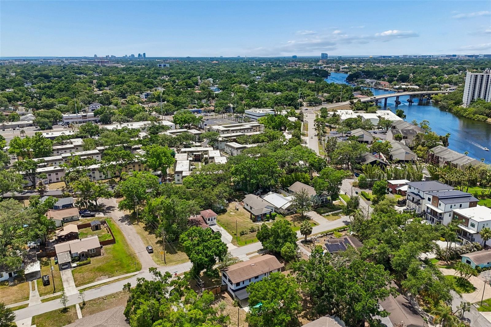 RIVER HAVEN - Residential