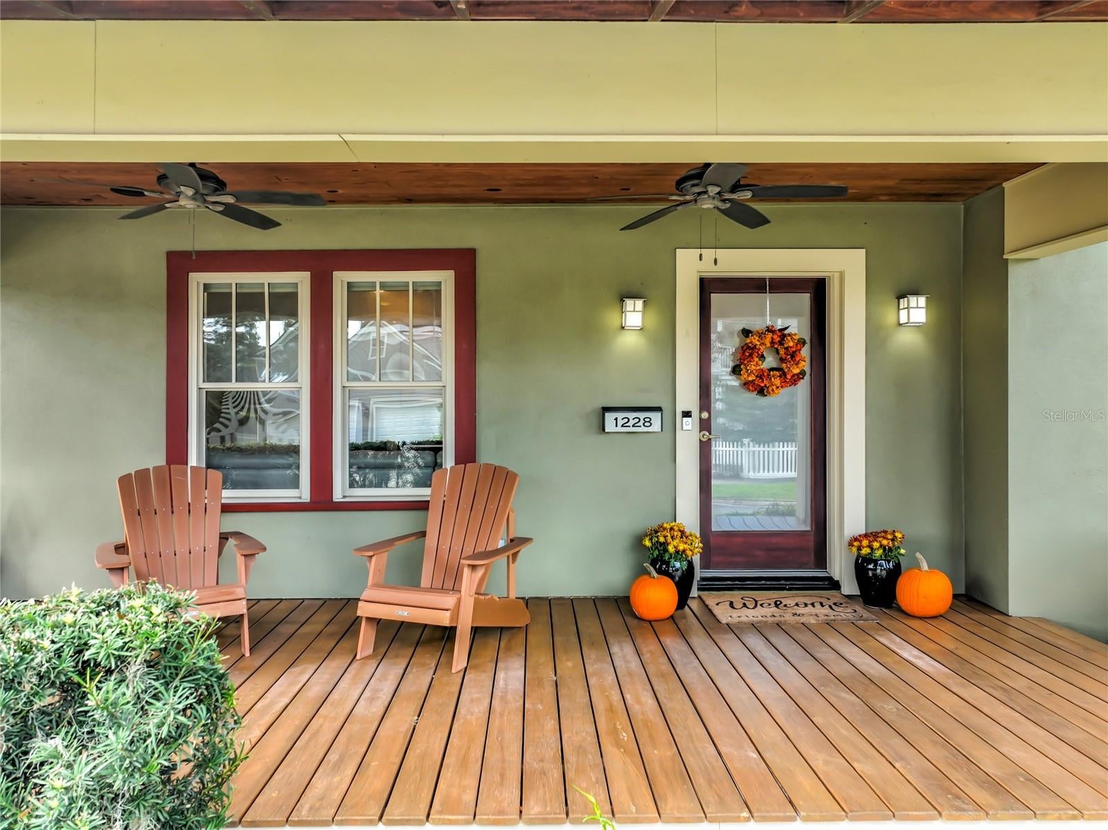 1228 EDWARDS LANE
