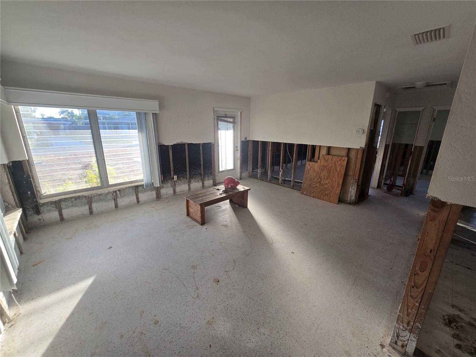 BAYWOOD SHORES 1ST ADD - Residential