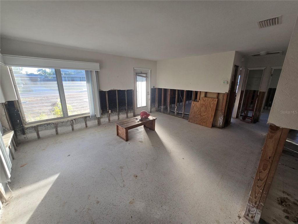 Photo of 568 Trade Winds Drive, Dunedin, FL 34698 (MLS # TB8457434)