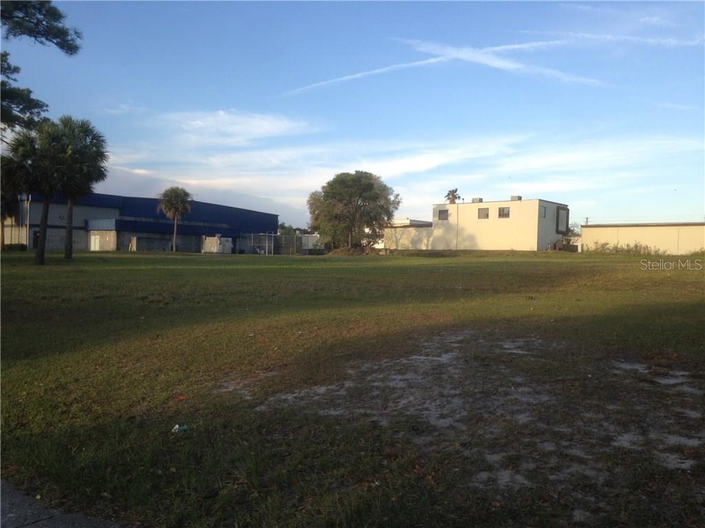 INTERNATIONAL COVE - Land