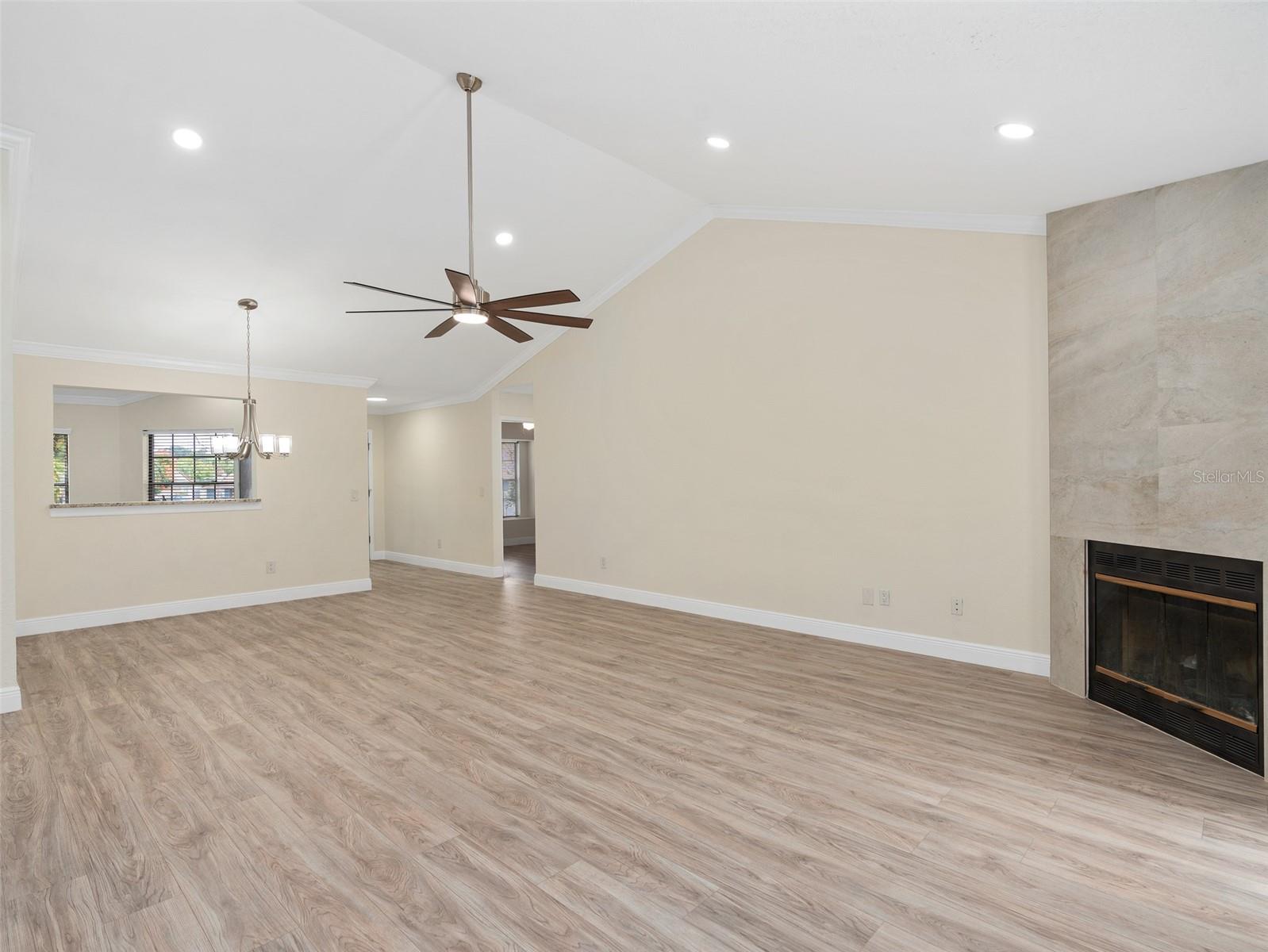 SILVER RIDGE PH 02 - Residential