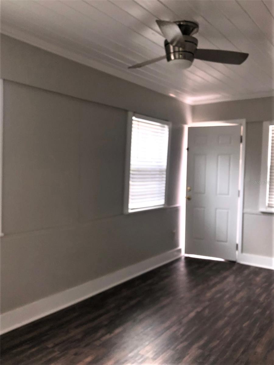 TOWN OF SANFORD - Residential Lease