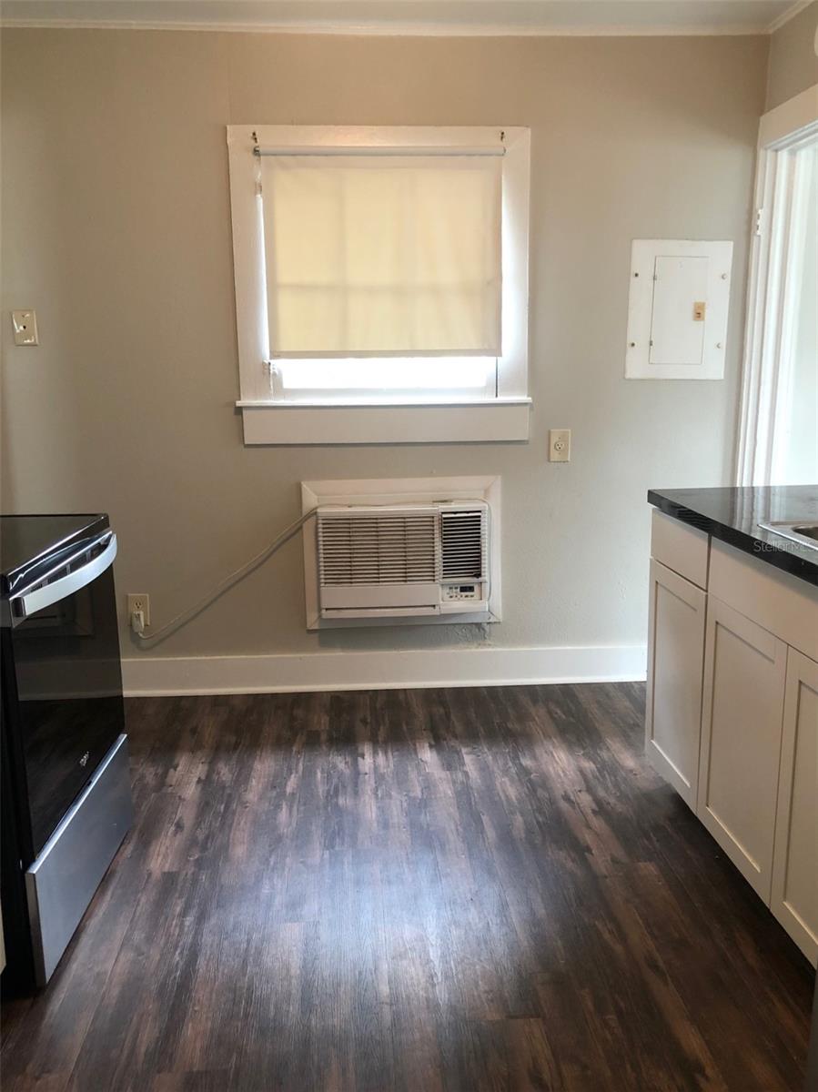 TOWN OF SANFORD - Residential Lease
