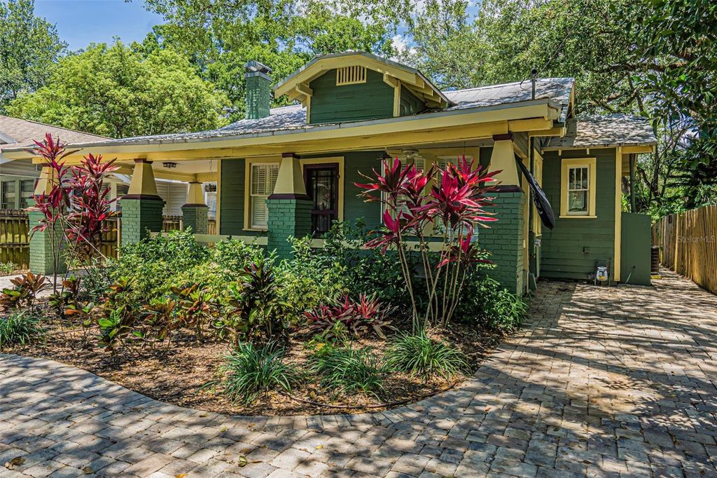 Photo of 205 W Louisiana Avenue, Tampa, FL 33603 (MLS # TB8431002)