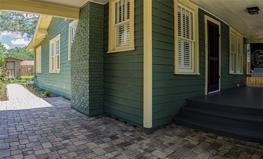 Photo of 205 W Louisiana Avenue, Tampa, FL 33603 (MLS # TB8431002)