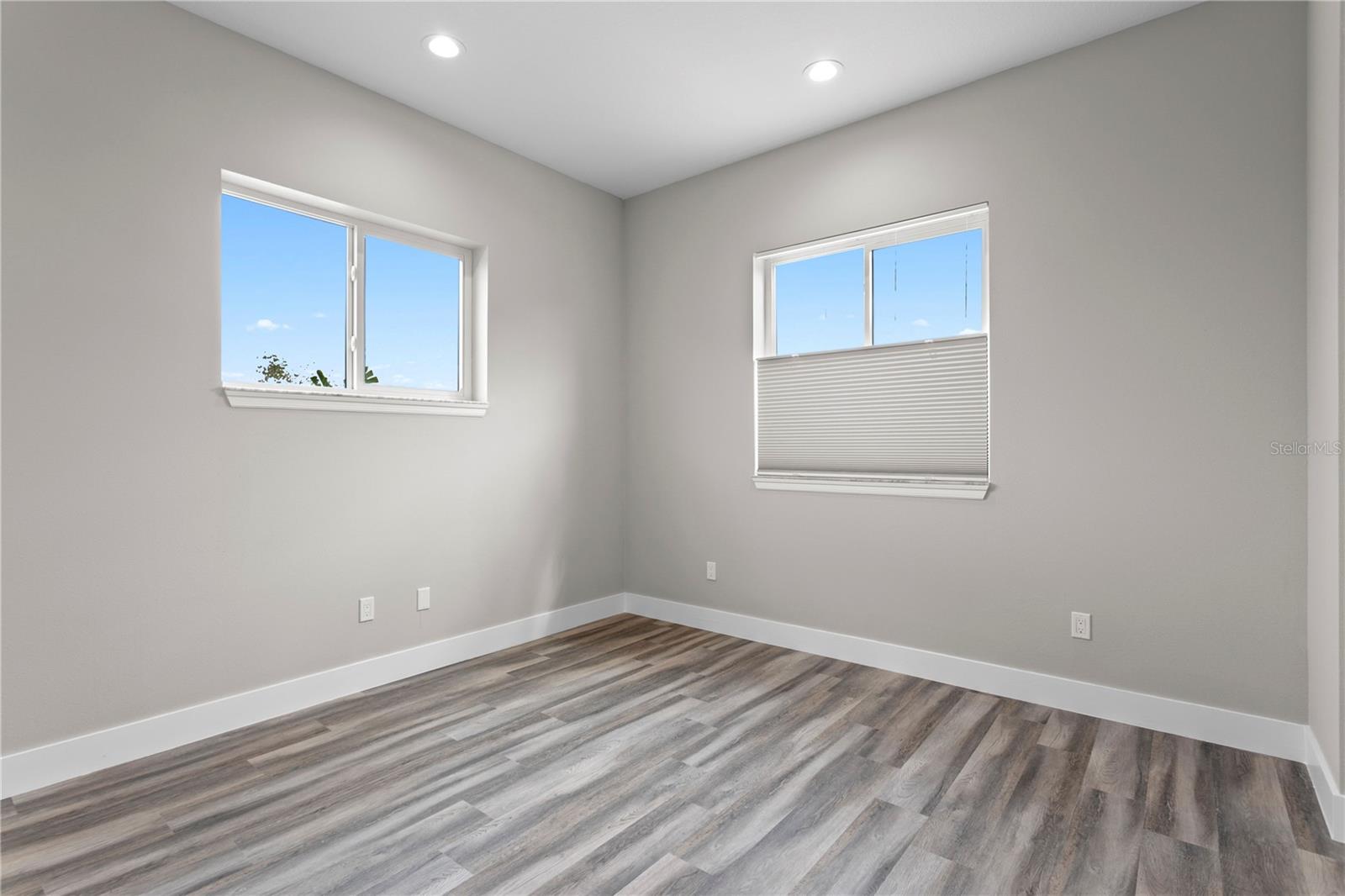 DUNEDIN SHORES - Residential