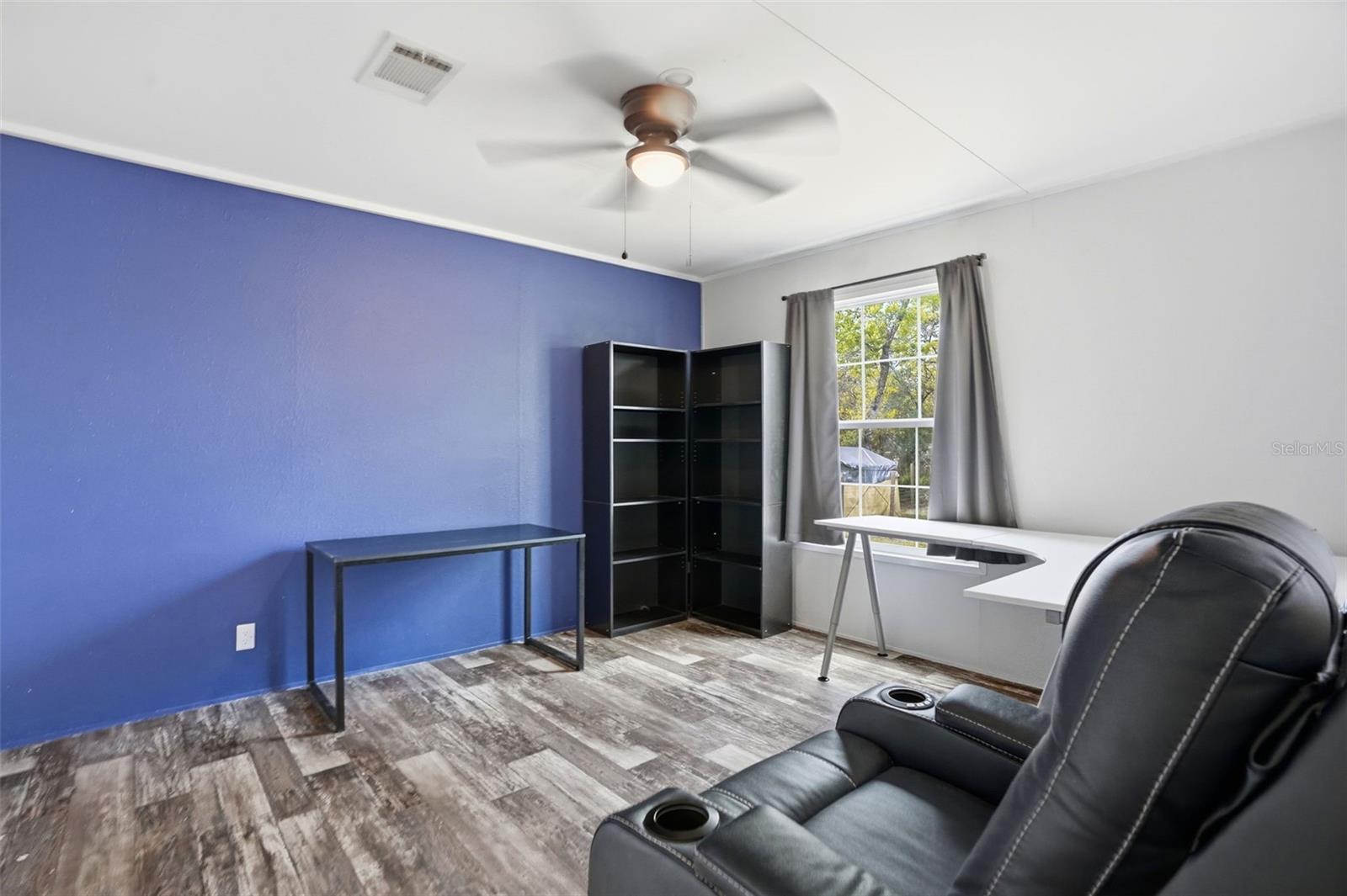 LUCKY HILLS AN UNREC SUB - Residential