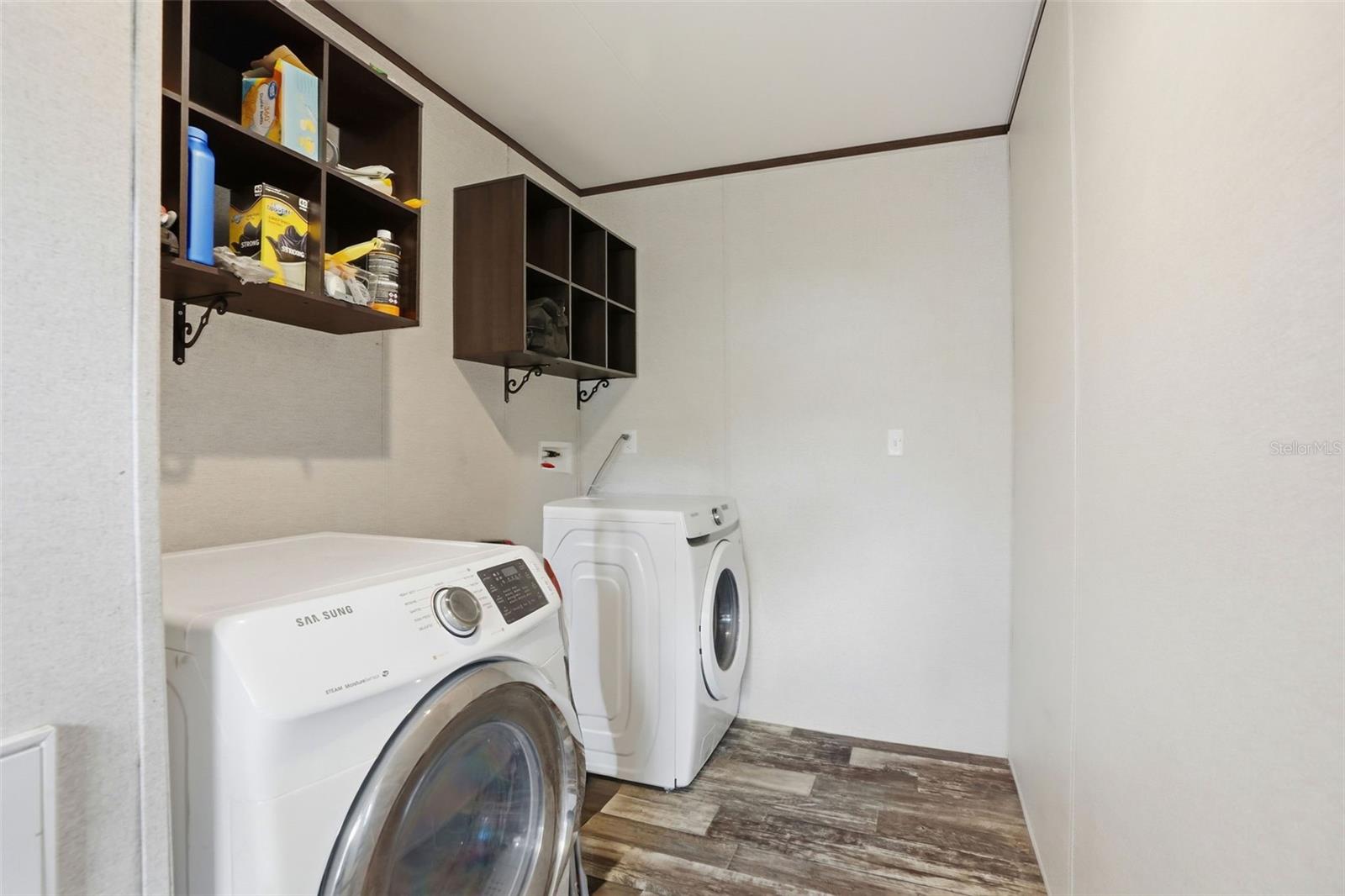 LUCKY HILLS AN UNREC SUB - Residential