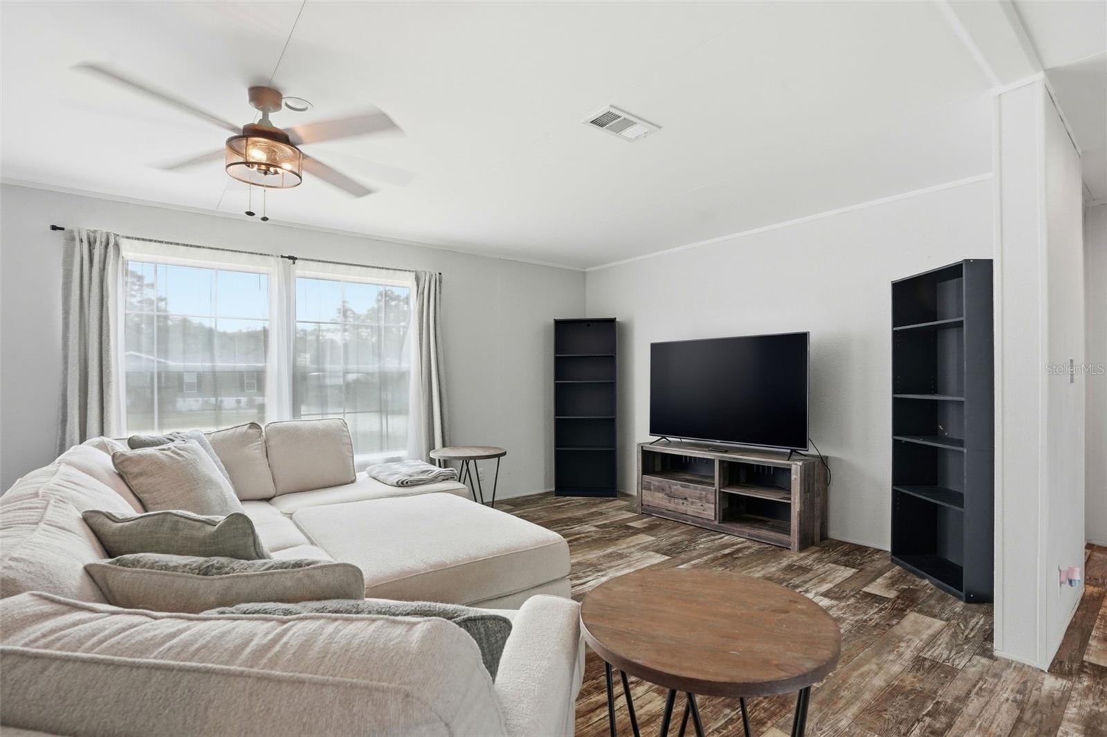 LUCKY HILLS AN UNREC SUB - Residential