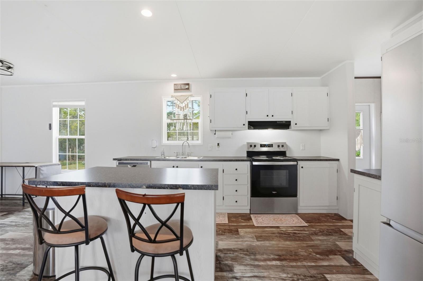 LUCKY HILLS AN UNREC SUB - Residential