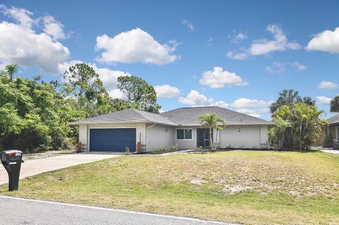 Single Family Residence in PORT CHARLOTTE FL 1230 YORKSHIRE STREET.jpg