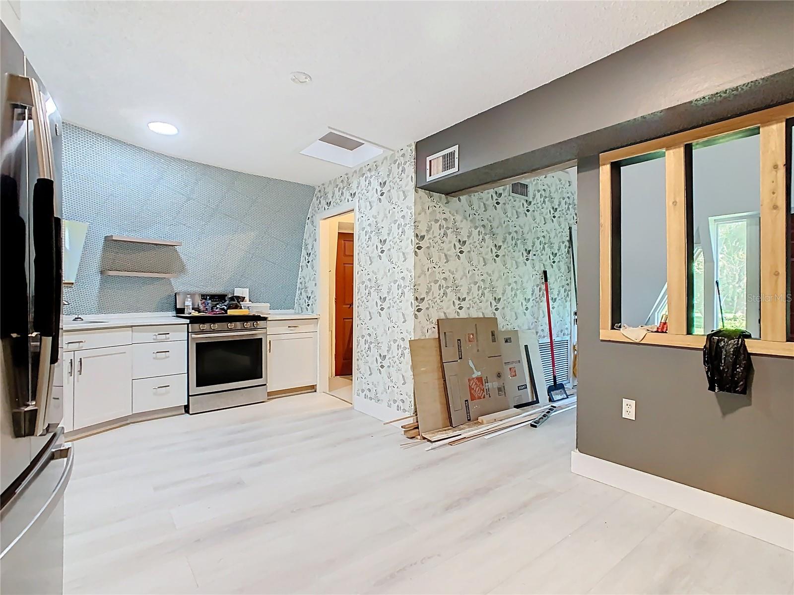 OAKRIDGE ESTATES - Residential