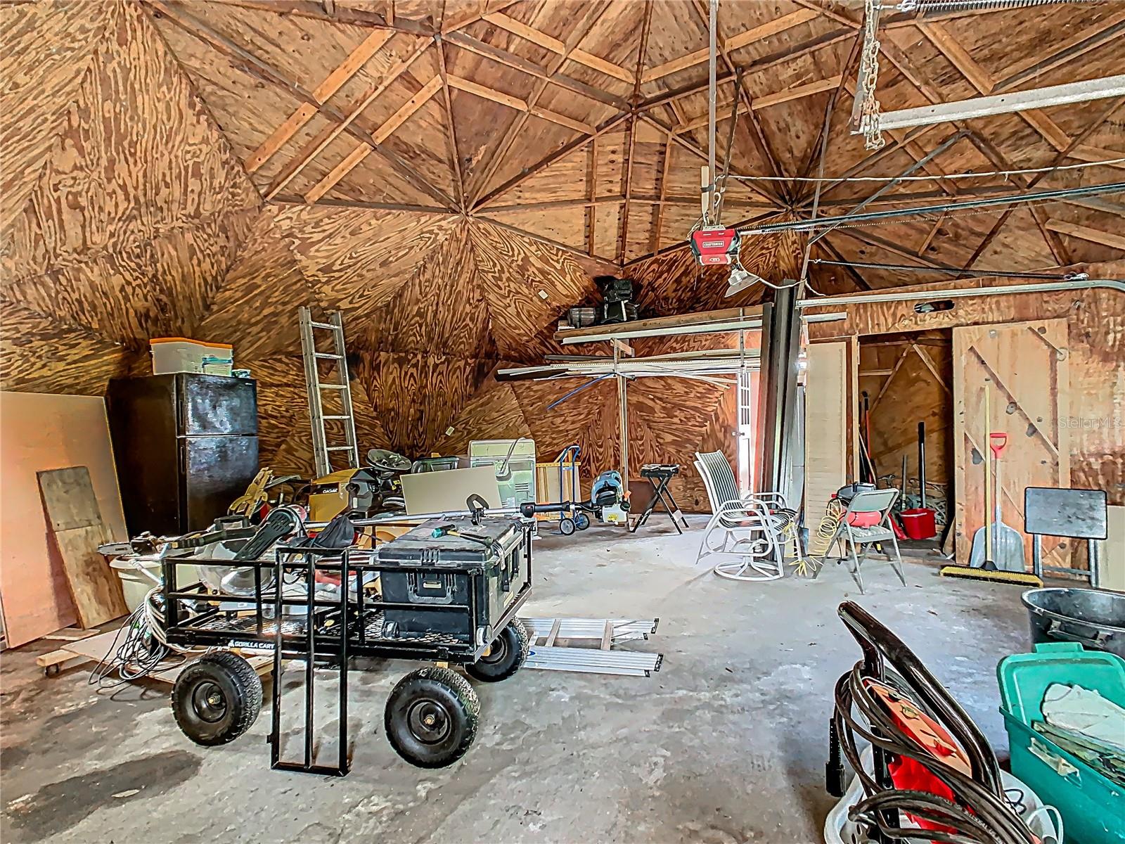 OAKRIDGE ESTATES - Residential