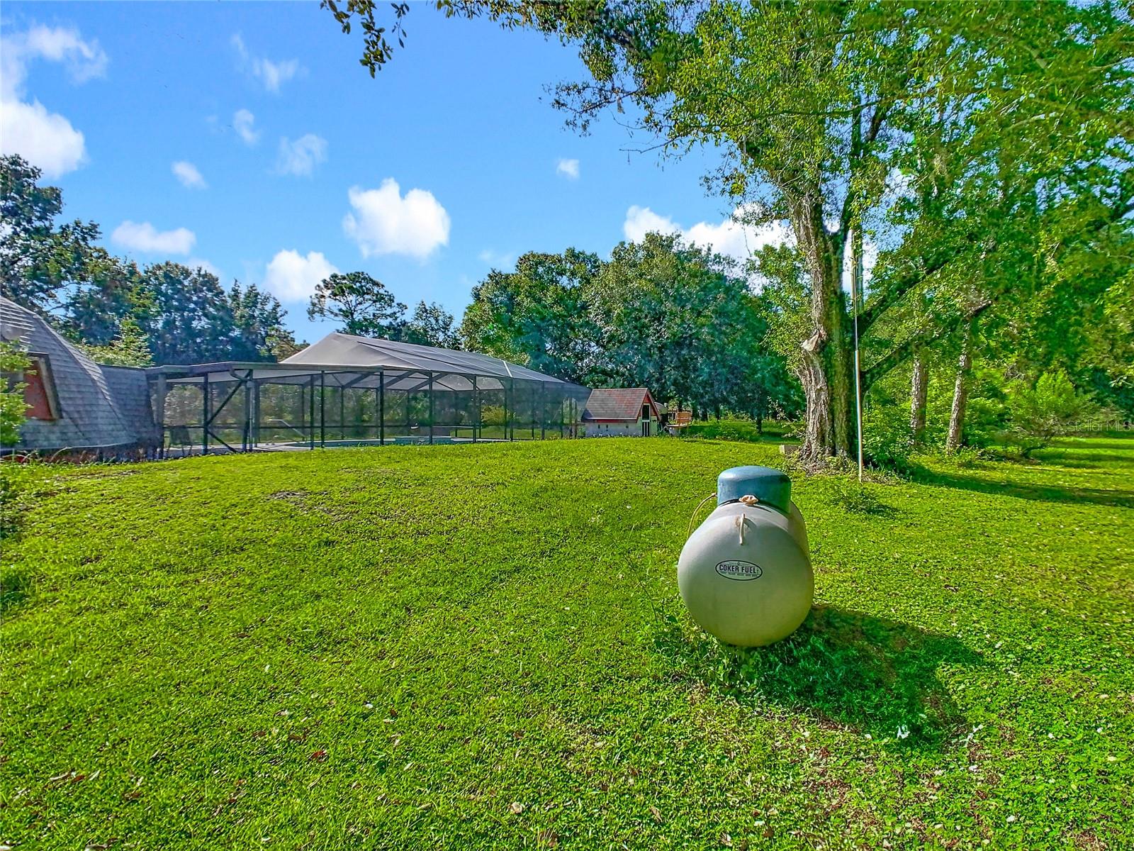 OAKRIDGE ESTATES - Residential