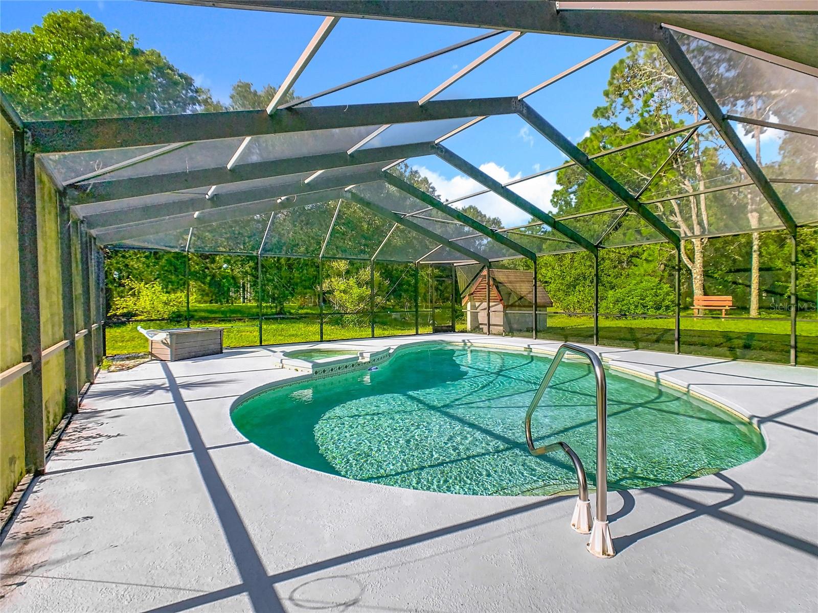 OAKRIDGE ESTATES - Residential