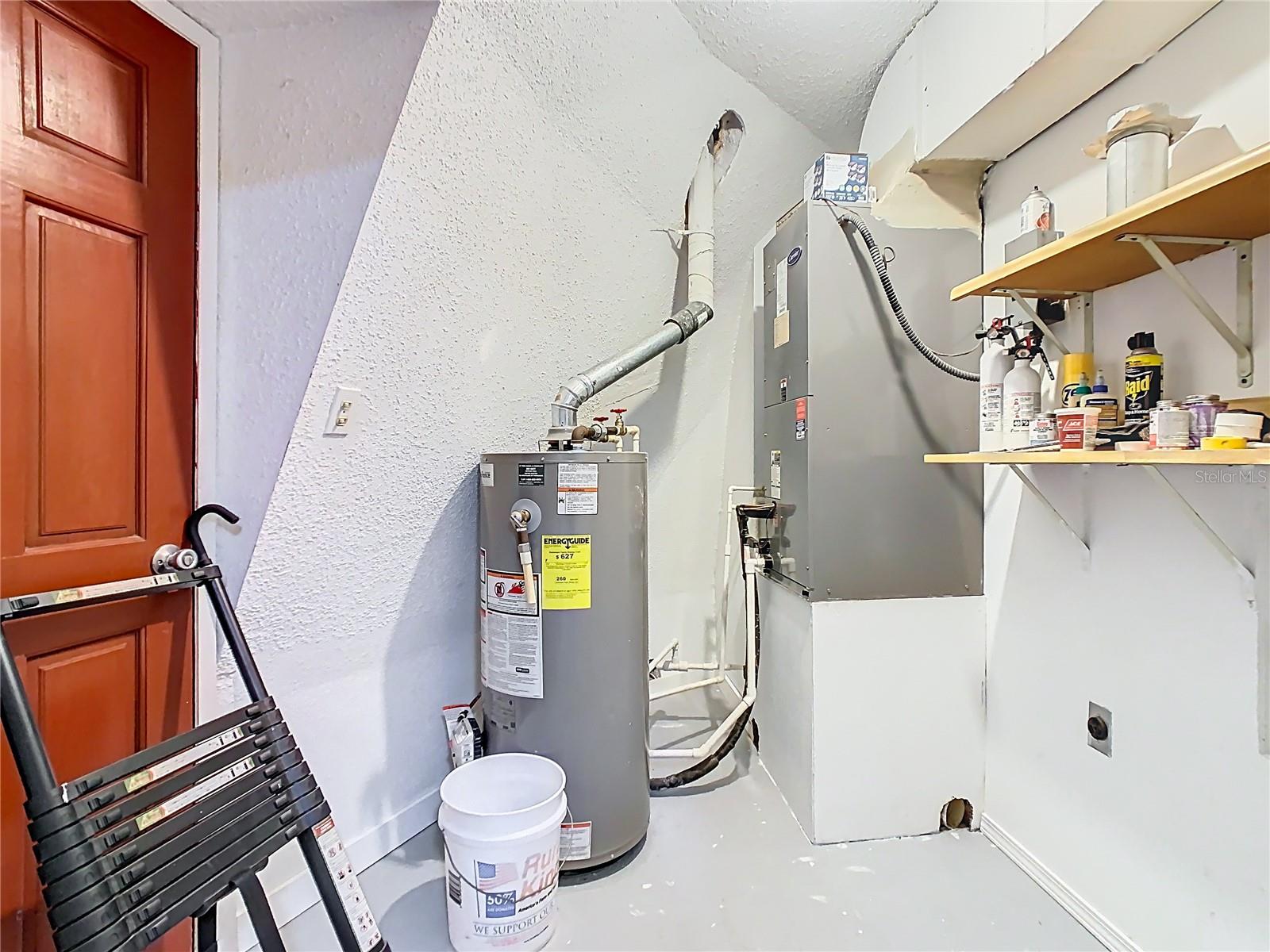 OAKRIDGE ESTATES - Residential