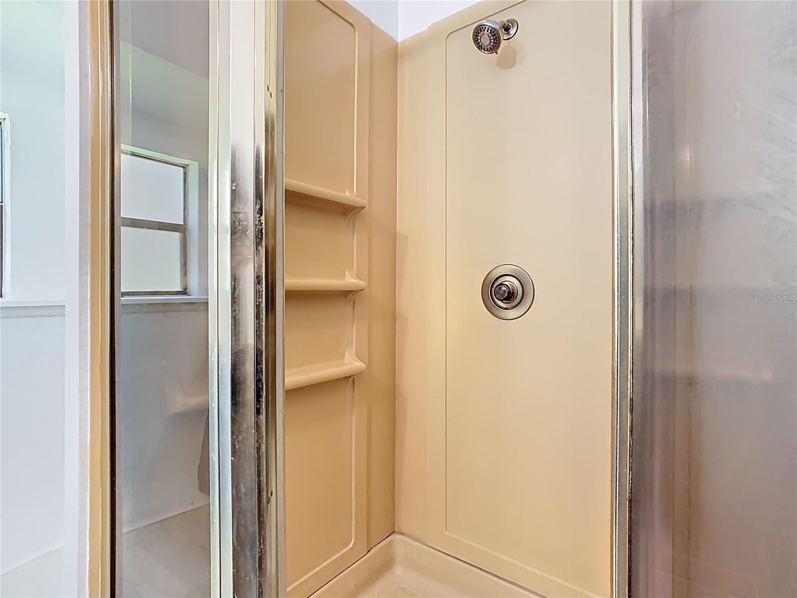 OAKRIDGE ESTATES - Residential