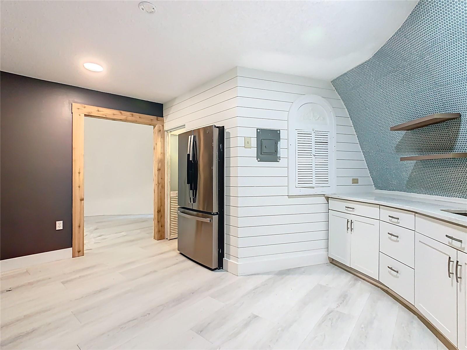 OAKRIDGE ESTATES - Residential