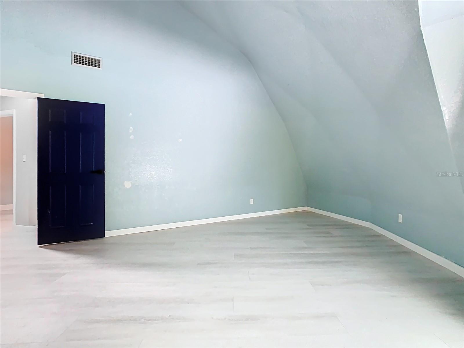 OAKRIDGE ESTATES - Residential