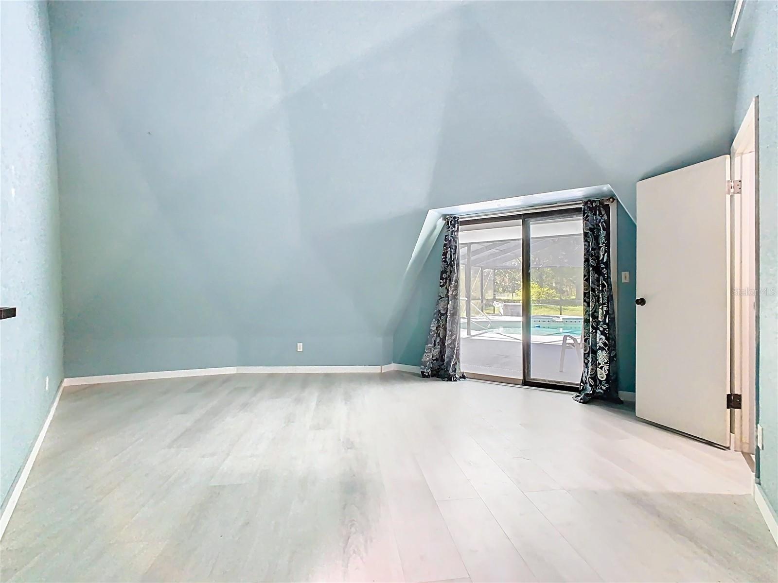 OAKRIDGE ESTATES - Residential