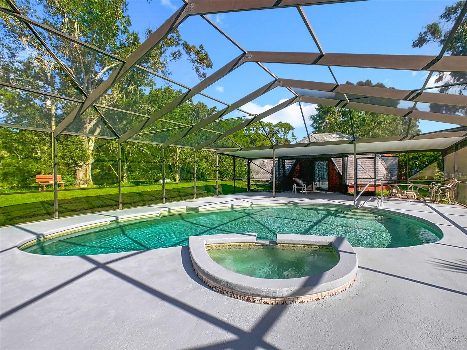 OAKRIDGE ESTATES - Residential